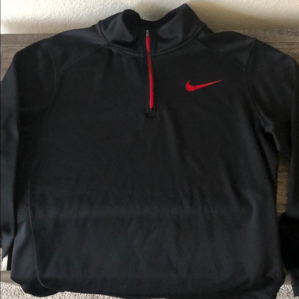 Nike quarter zip pull over